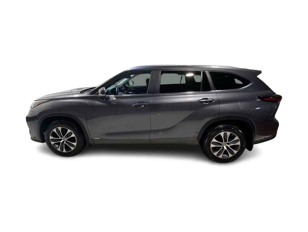 Thumbnail: 2024 Toyota Highlander - 3