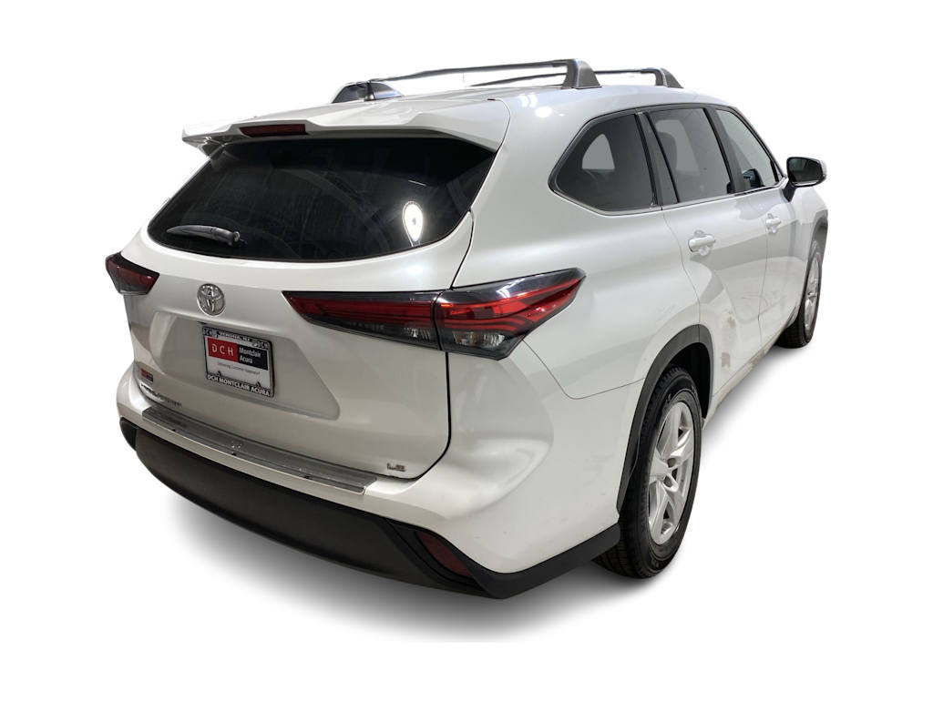 Thumbnail: 2023 Toyota Highlander - 26