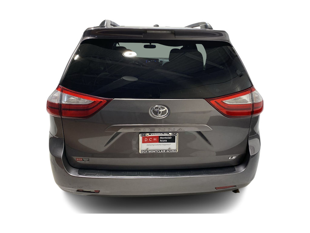Thumbnail: 2015 Toyota Sienna - 5