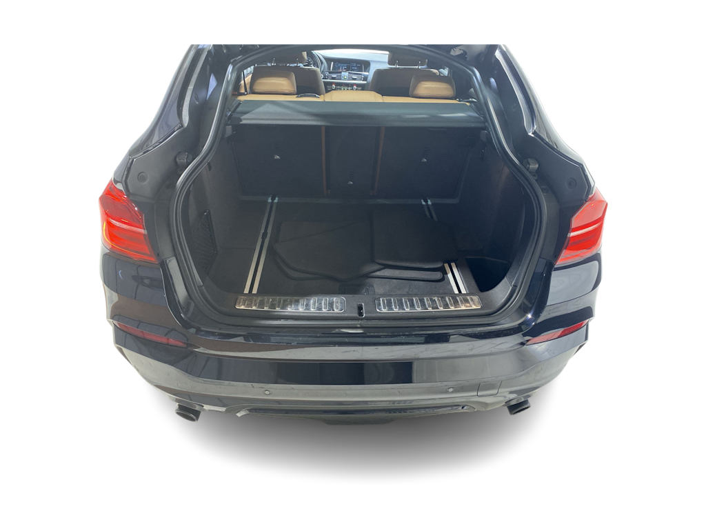 Thumbnail: 2017 BMW X4 - 16