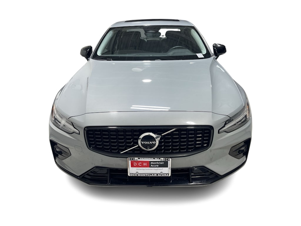 Thumbnail: 2024 Volvo S60 - 6