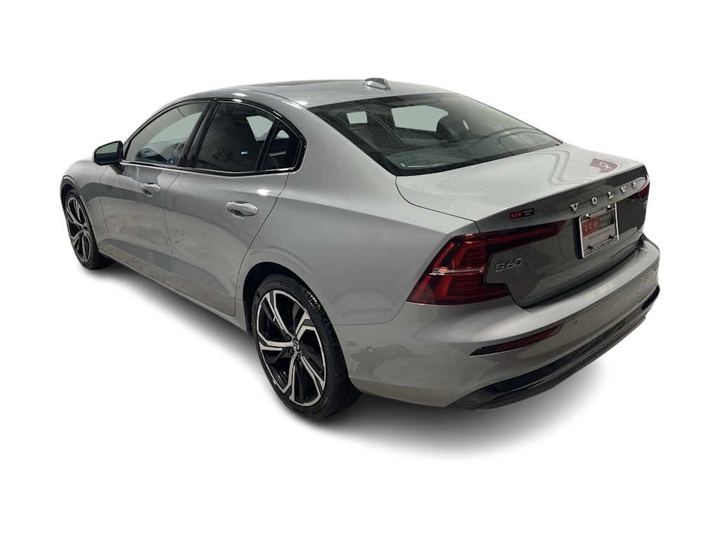Thumbnail: 2024 Volvo S60 - 4
