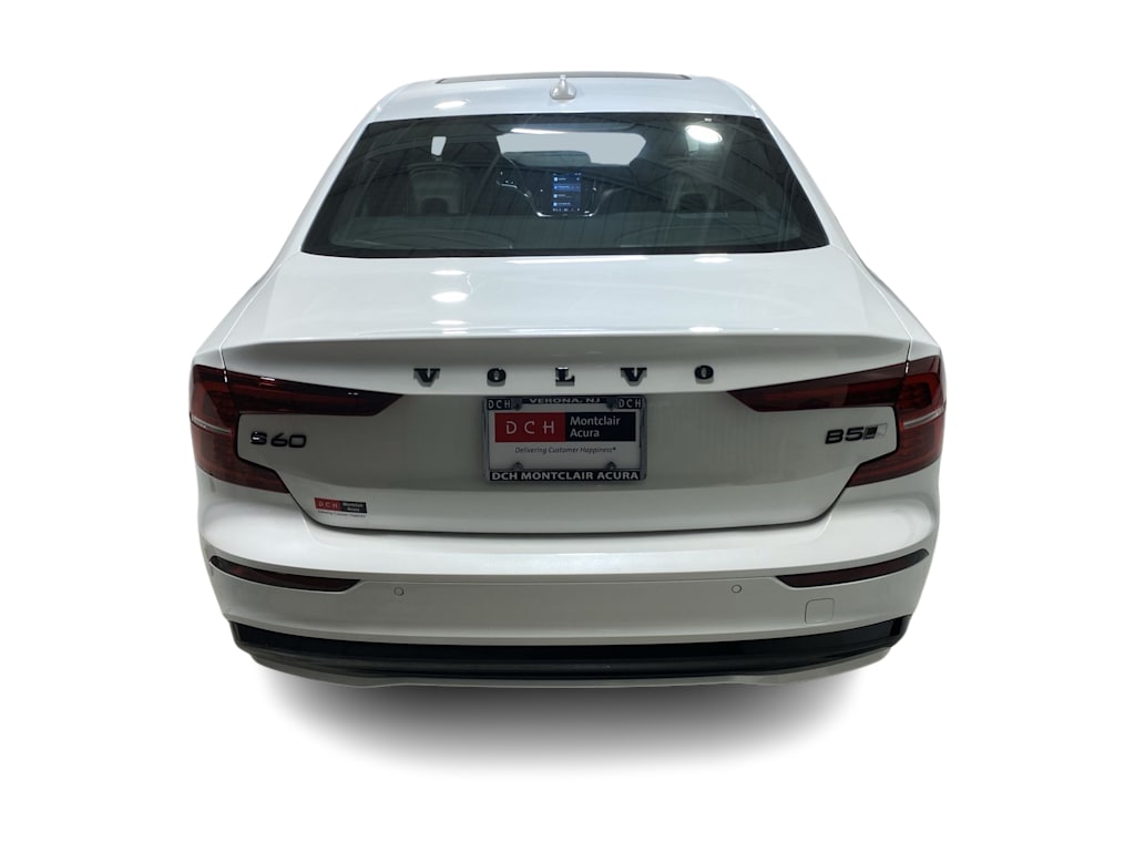Thumbnail: 2023 Volvo S60 - 5