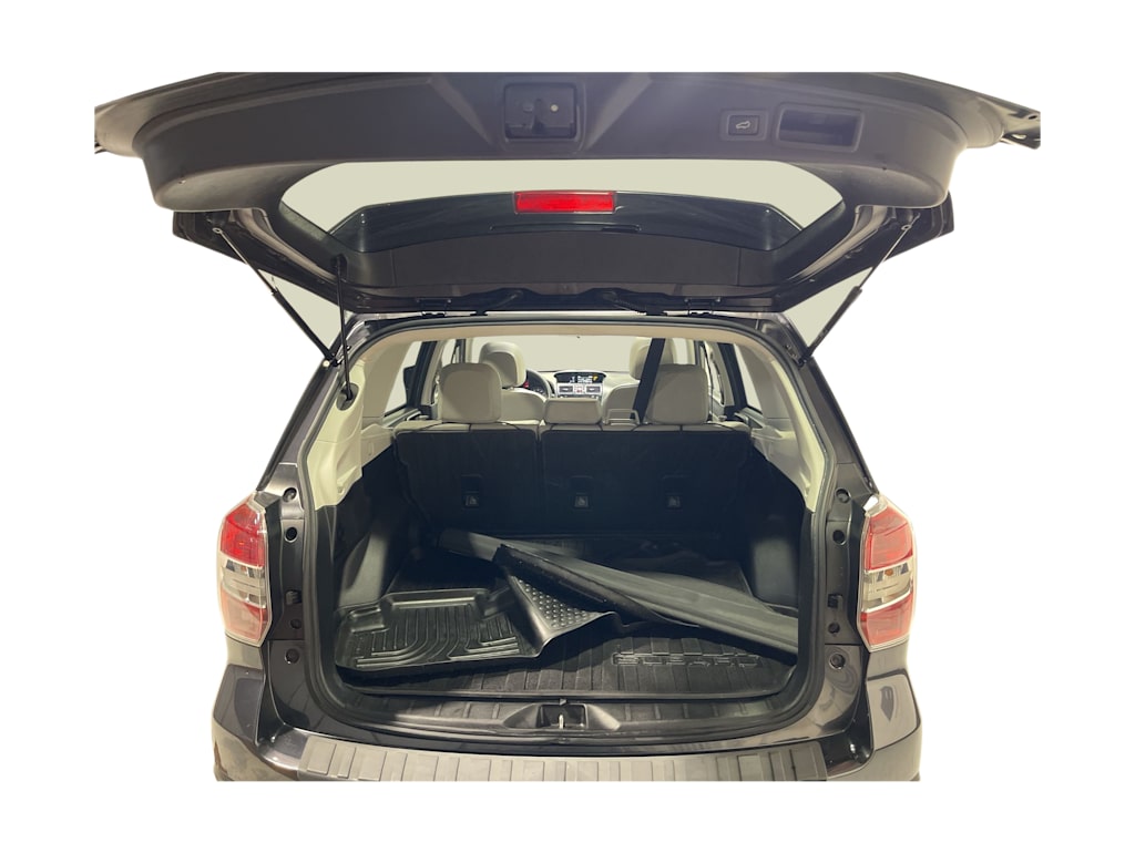 Thumbnail: 2016 Subaru Forester - 17