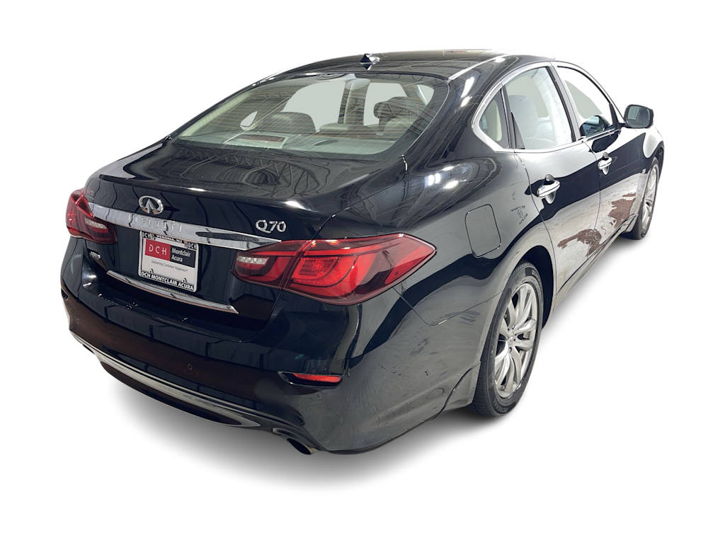 Thumbnail: 2019 INFINITI Q70 - 26