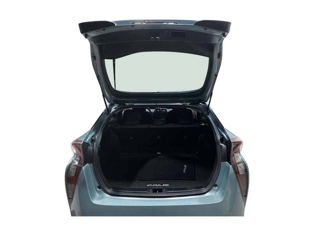 Thumbnail: 2016 Toyota Prius - 16