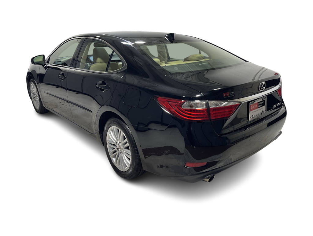 Thumbnail: 2015 Lexus ES - 4