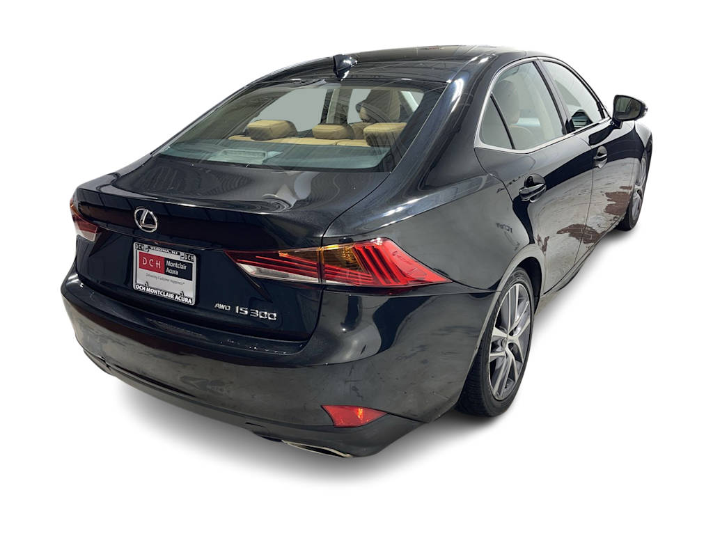 Thumbnail: 2019 Lexus IS - 26