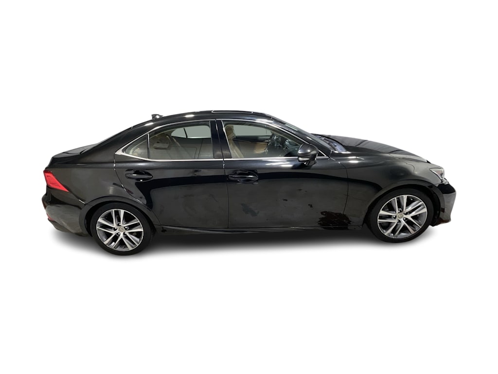 Thumbnail: 2019 Lexus IS - 27