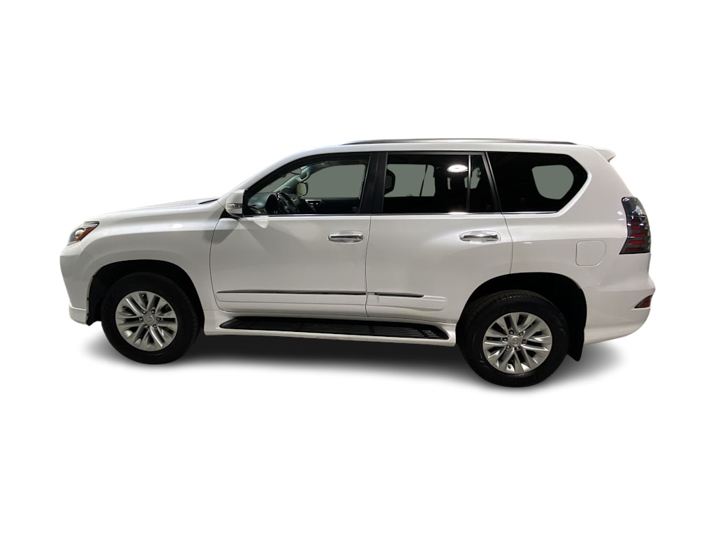 Thumbnail: 2017 Lexus GX - 3