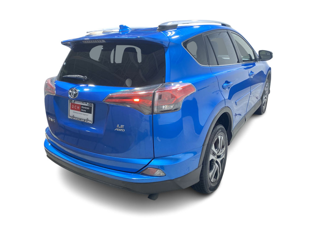 Thumbnail: 2018 Toyota RAV4 - 26