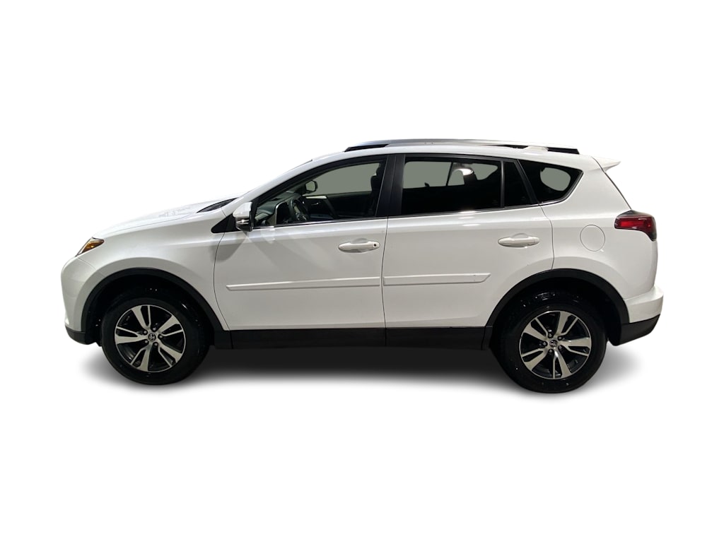 Thumbnail: 2018 Toyota RAV4 - 3
