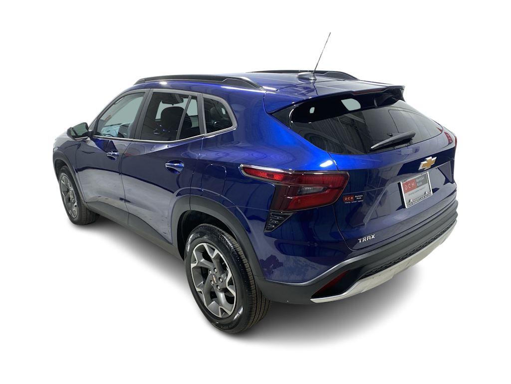 Thumbnail: 2024 Chevrolet Trax - 4