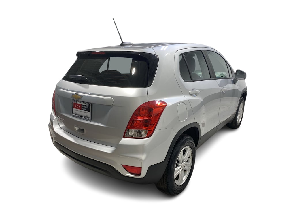 Thumbnail: 2018 Chevrolet Trax - 26