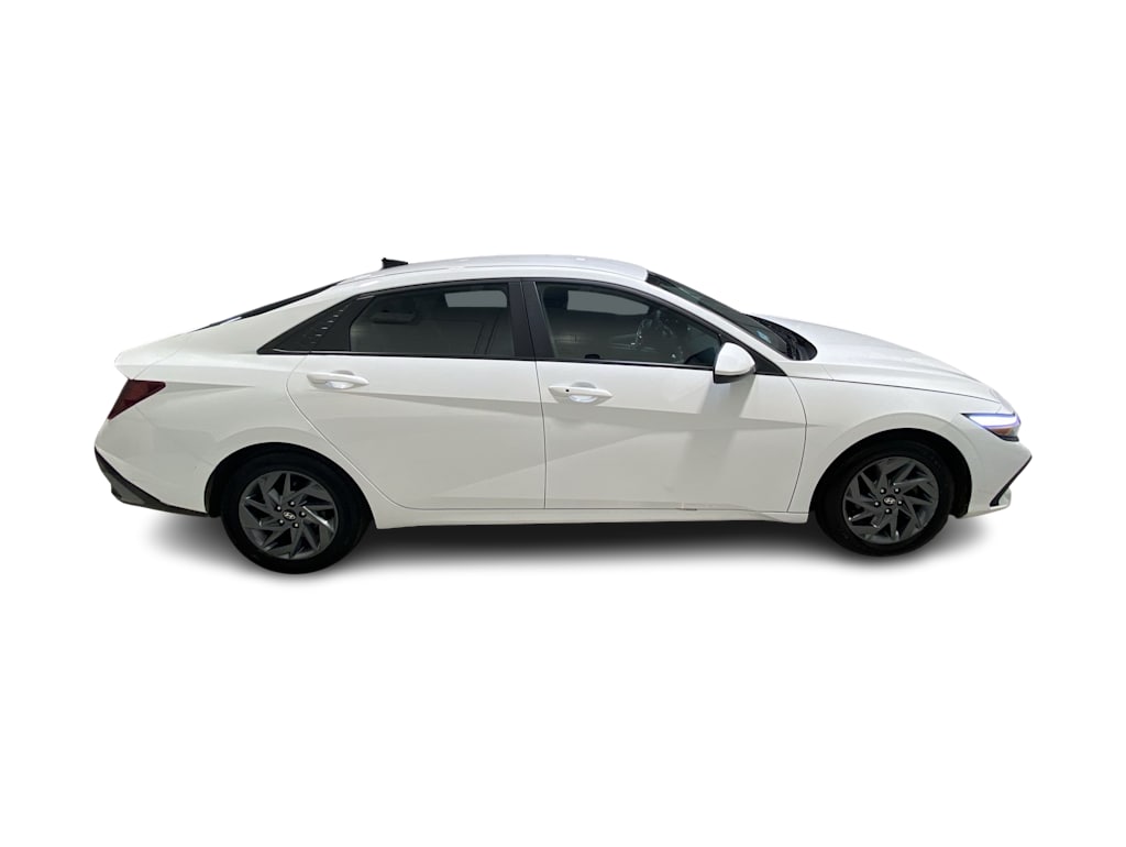 Thumbnail: 2024 Hyundai Elantra - 27