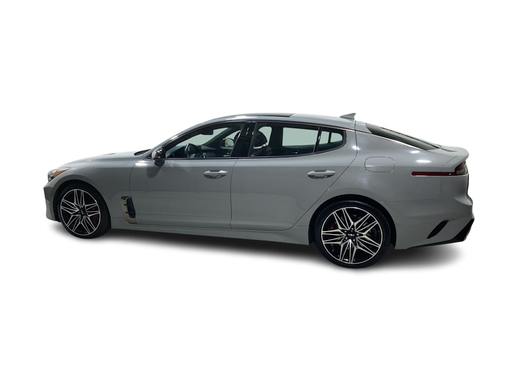 Thumbnail: 2022 Kia Stinger - 3