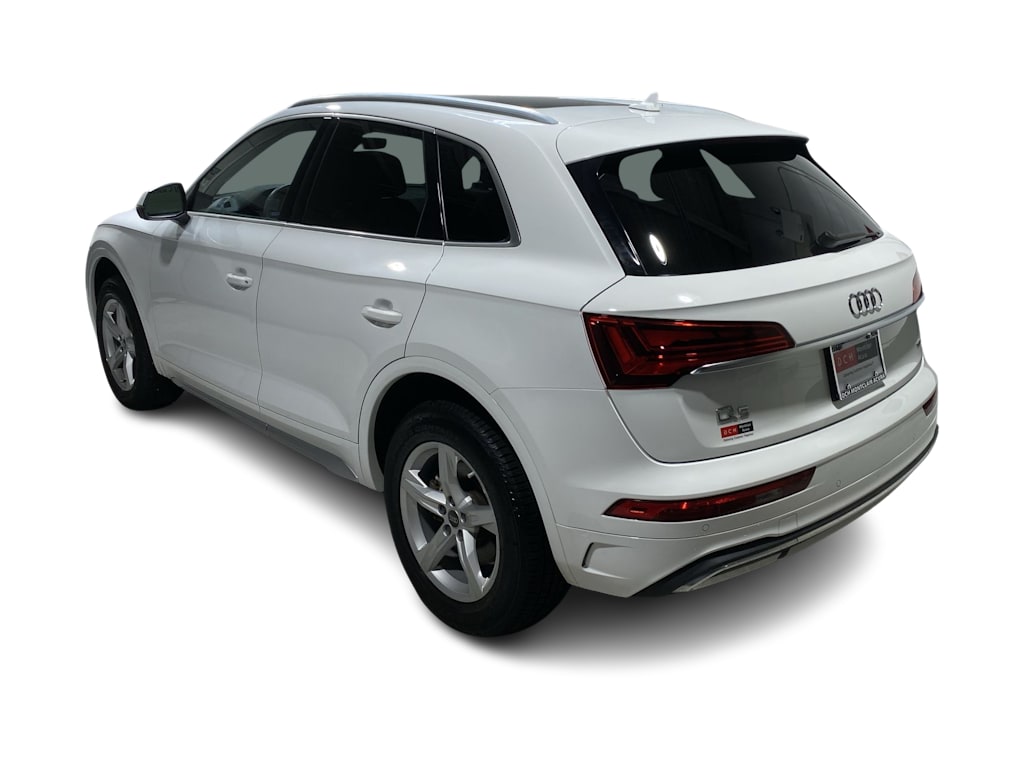Thumbnail: 2021 Audi Q5 - 4