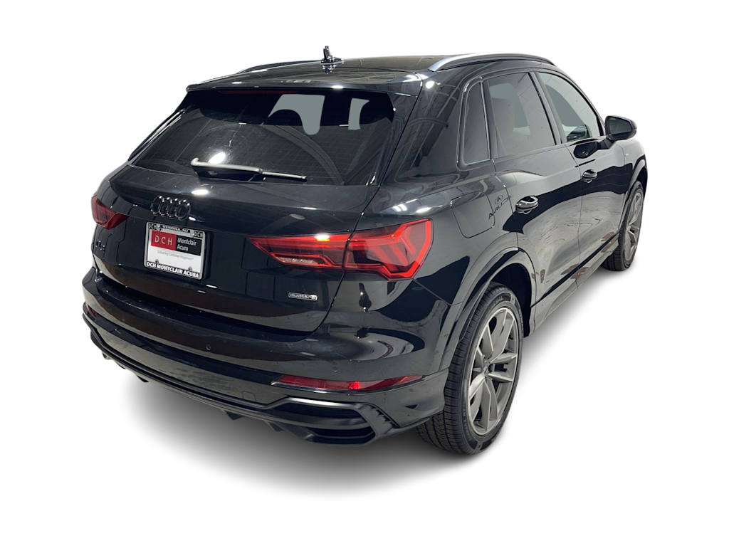 Thumbnail: 2022 Audi Q3 - 26