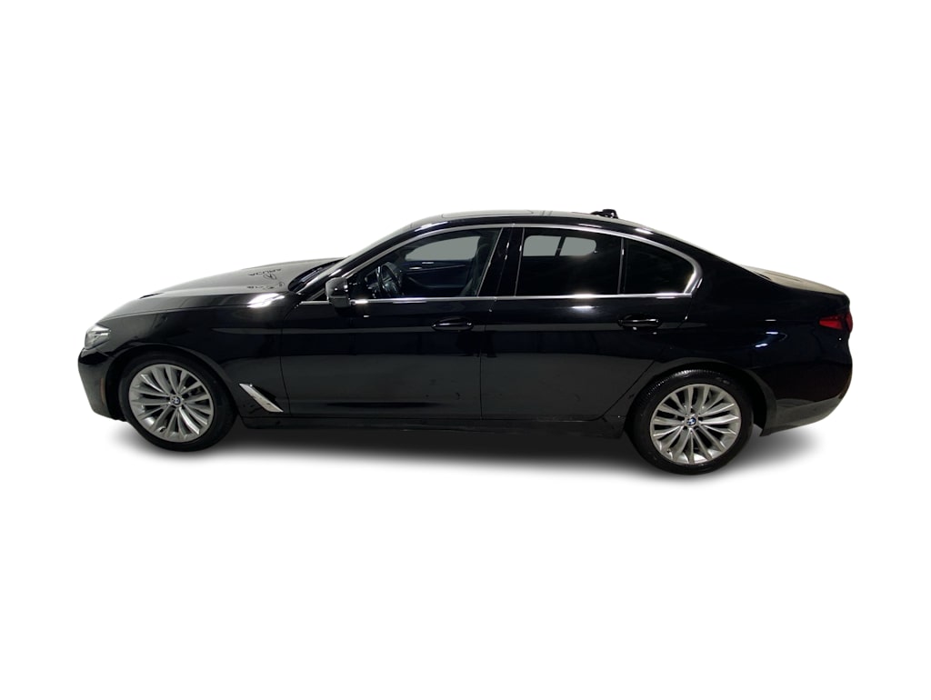 Thumbnail: 2021 BMW 5 Series - 3