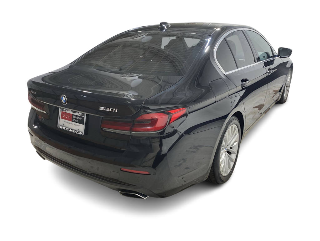 Thumbnail: 2021 BMW 5 Series - 26