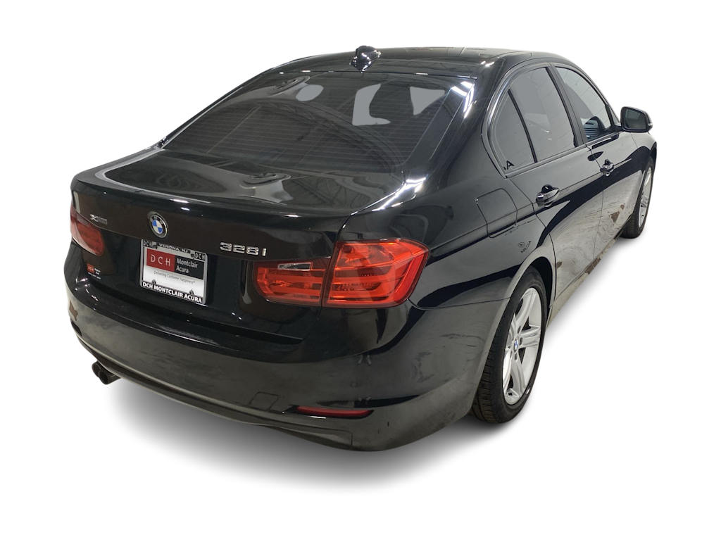 Thumbnail: 2015 BMW 3 Series - 26
