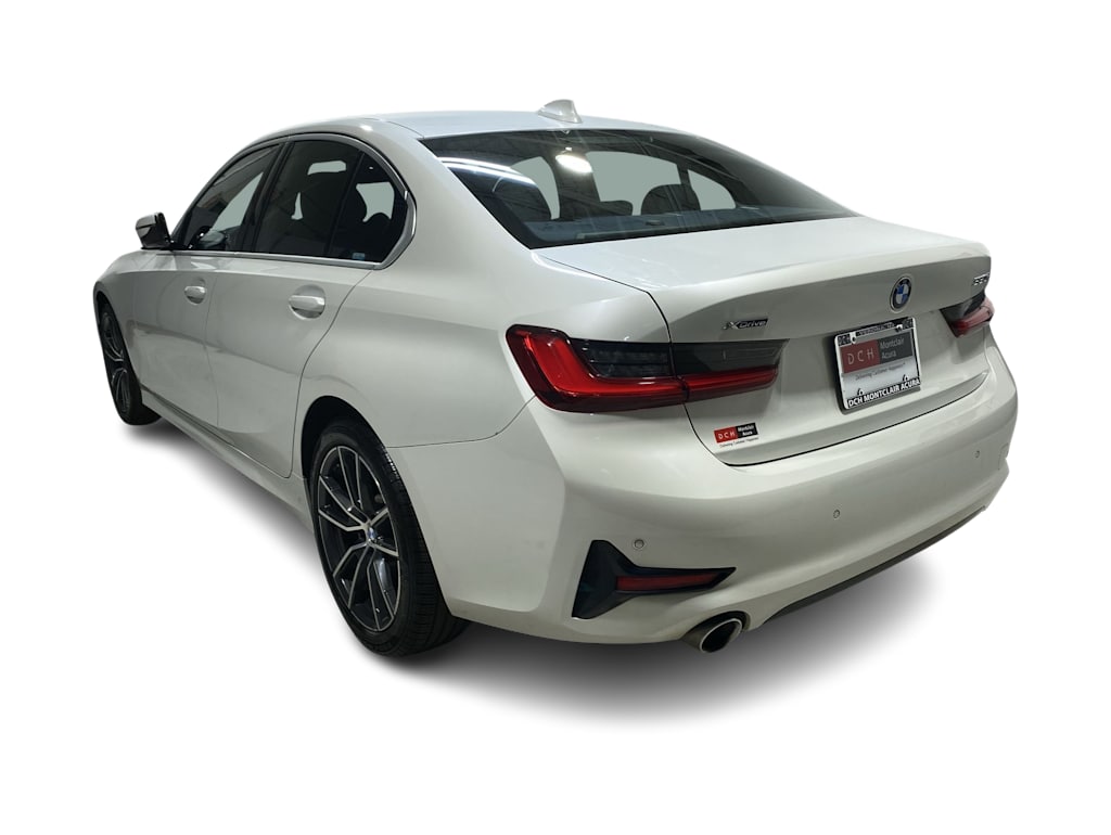 Thumbnail: 2019 BMW 3 Series - 3