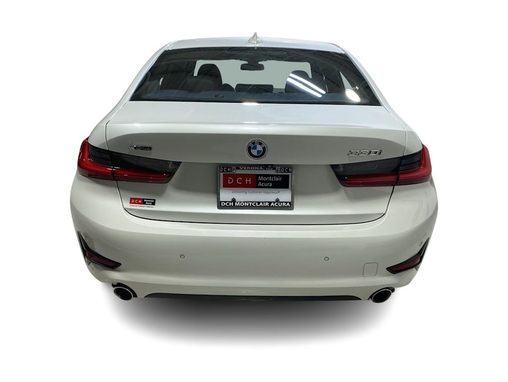Thumbnail: 2019 BMW 3 Series - 4