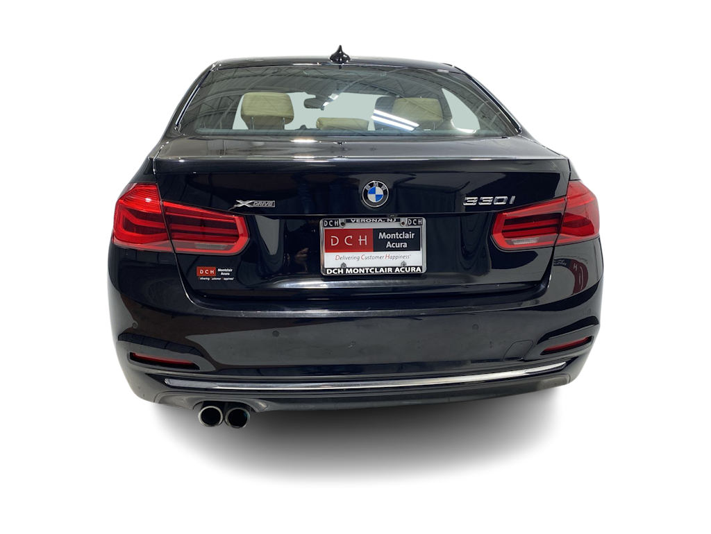 2018 BMW 3 Series 330xi 5