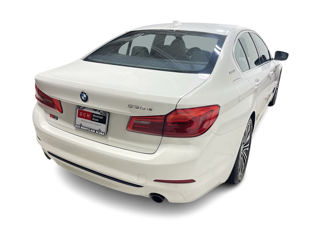 Thumbnail: 2018 BMW 5 Series - 26
