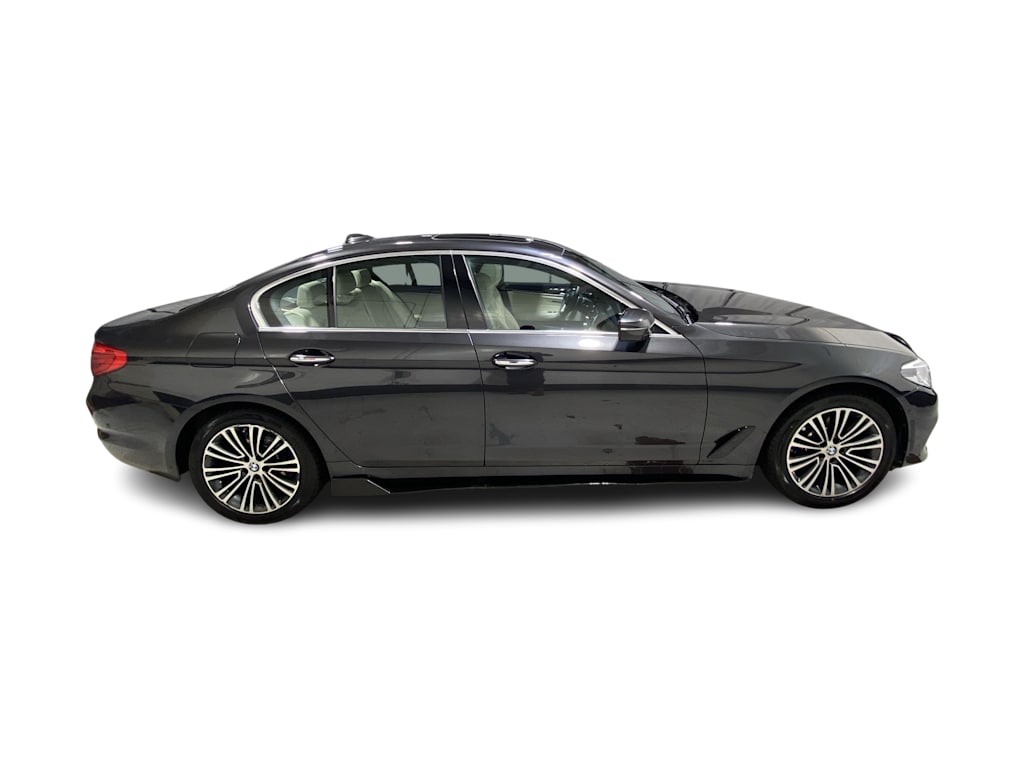 Thumbnail: 2017 BMW 5 Series - 26