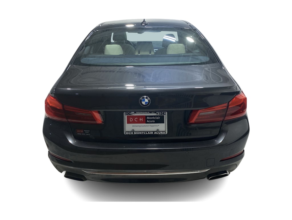 Thumbnail: 2017 BMW 5 Series - 5