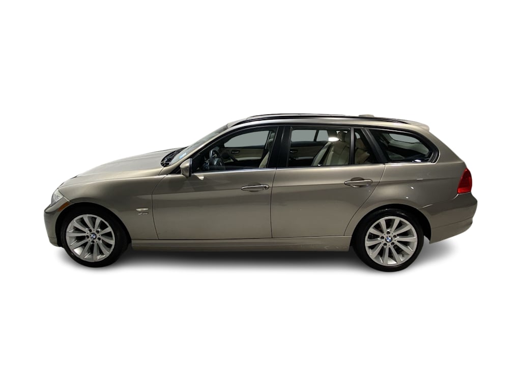 Thumbnail: 2012 BMW 3 Series - 3