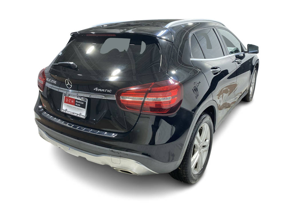 Thumbnail: 2019 Mercedes-Benz GLA - 26