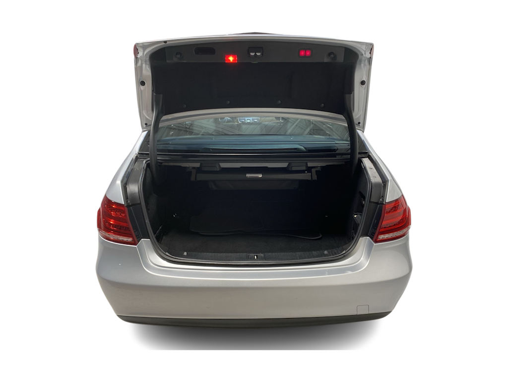 Thumbnail: 2014 Mercedes-Benz E-Class - 17