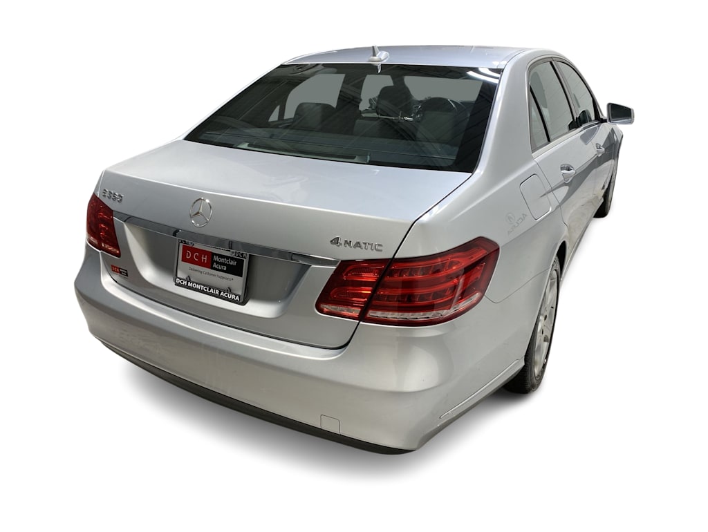 Thumbnail: 2014 Mercedes-Benz E-Class - 26