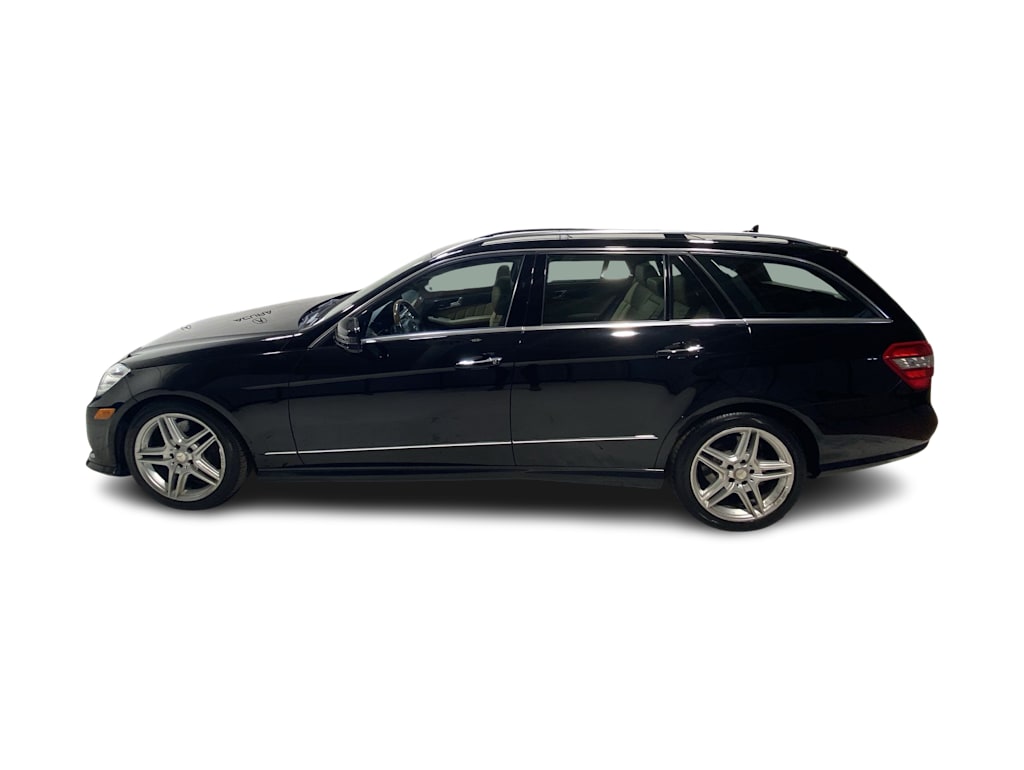 Thumbnail: 2013 Mercedes-Benz E-Class - 3