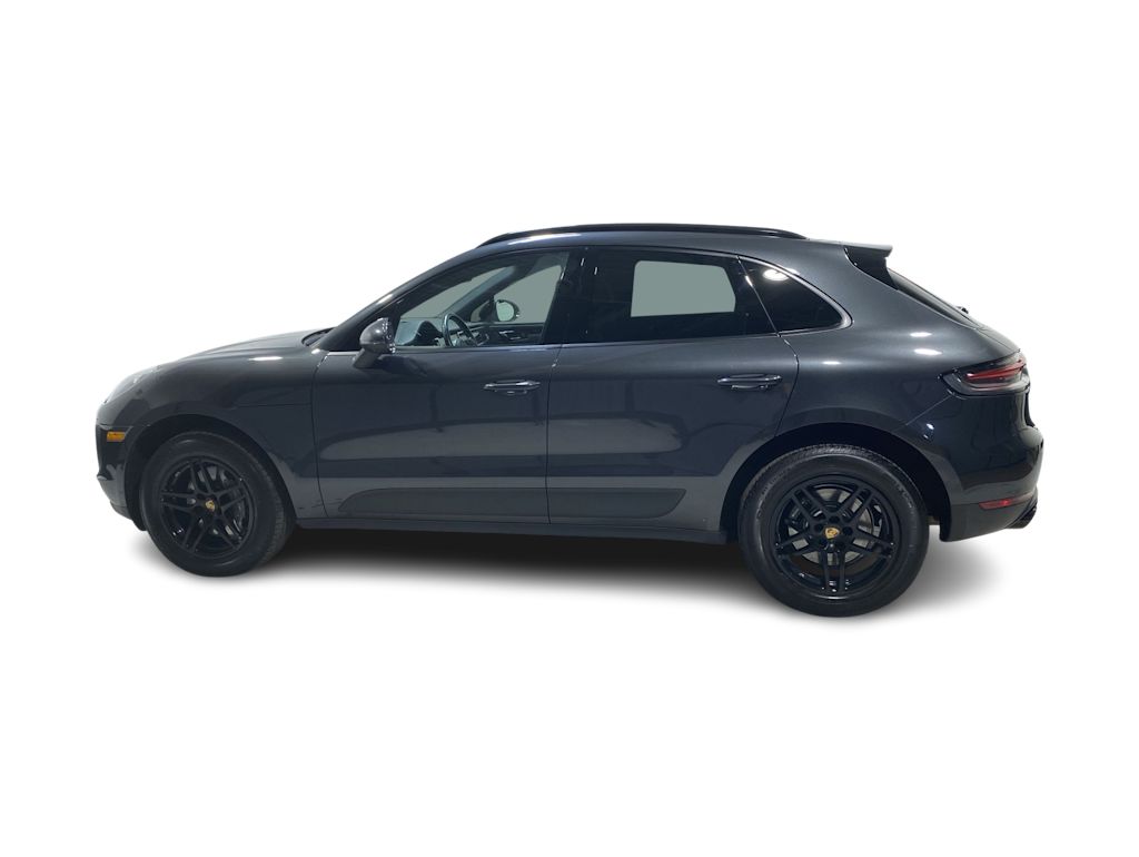 Thumbnail: 2021 Porsche Macan - 3