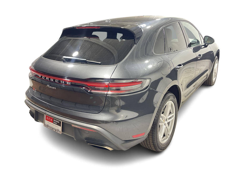 Thumbnail: 2022 Porsche Macan - 26