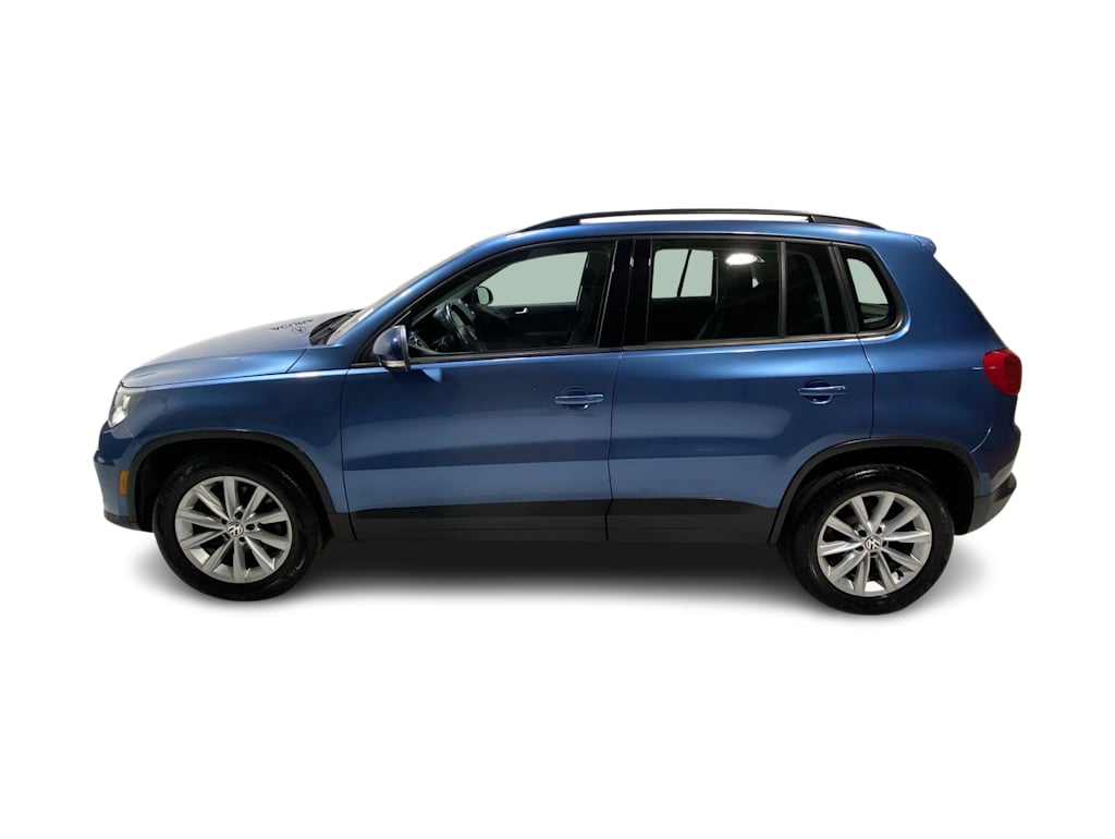 Thumbnail: 2017 Volkswagen Tiguan - 3