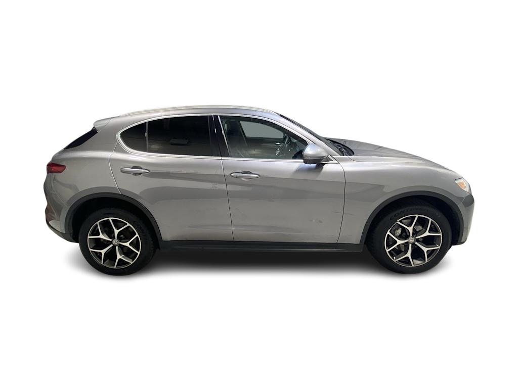 Thumbnail: 2019 Alfa Romeo Stelvio - 27