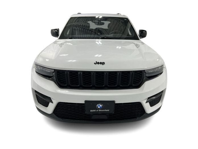 Thumbnail: 2023 Jeep Grand Cherokee - 24