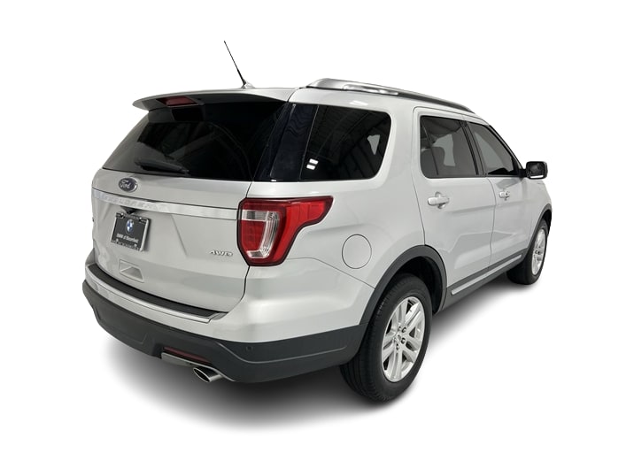 Thumbnail: 2018 Ford Explorer - 25
