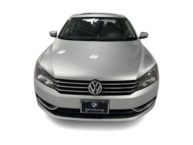 Thumbnail: 2013 Volkswagen Passat - 22