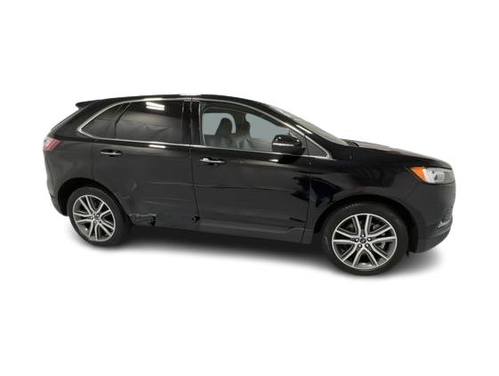 Thumbnail: 2021 Ford Edge - 21