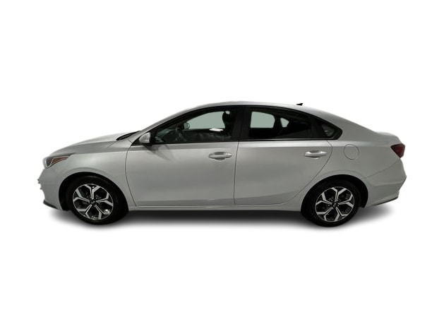 Thumbnail: 2021 Kia Forte - 21