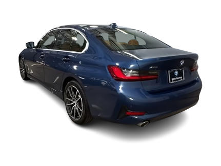 2022 BMW 3 Series 330xi 4