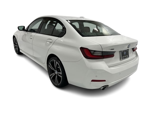Thumbnail: 2023 BMW 3 Series - 4