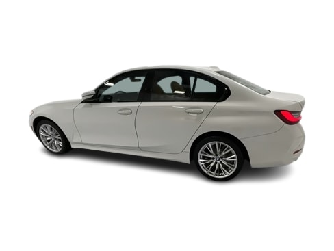 Thumbnail: 2023 BMW 3 Series - 3
