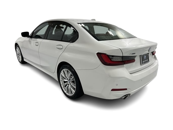 Thumbnail: 2023 BMW 3 Series - 4
