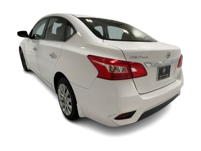 Thumbnail: 2016 Nissan Sentra - 4